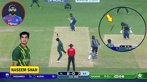 fastest swing bowler